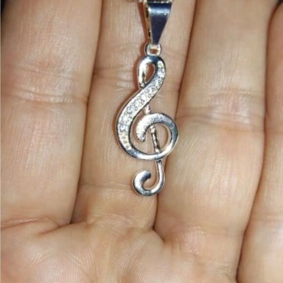 925 sterling Silver plated crystal Elegant musical note Pendant Necklace - Picture 5 of 5